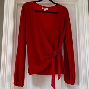 ✨✨Beautiful Women Red Blouse ✨✨